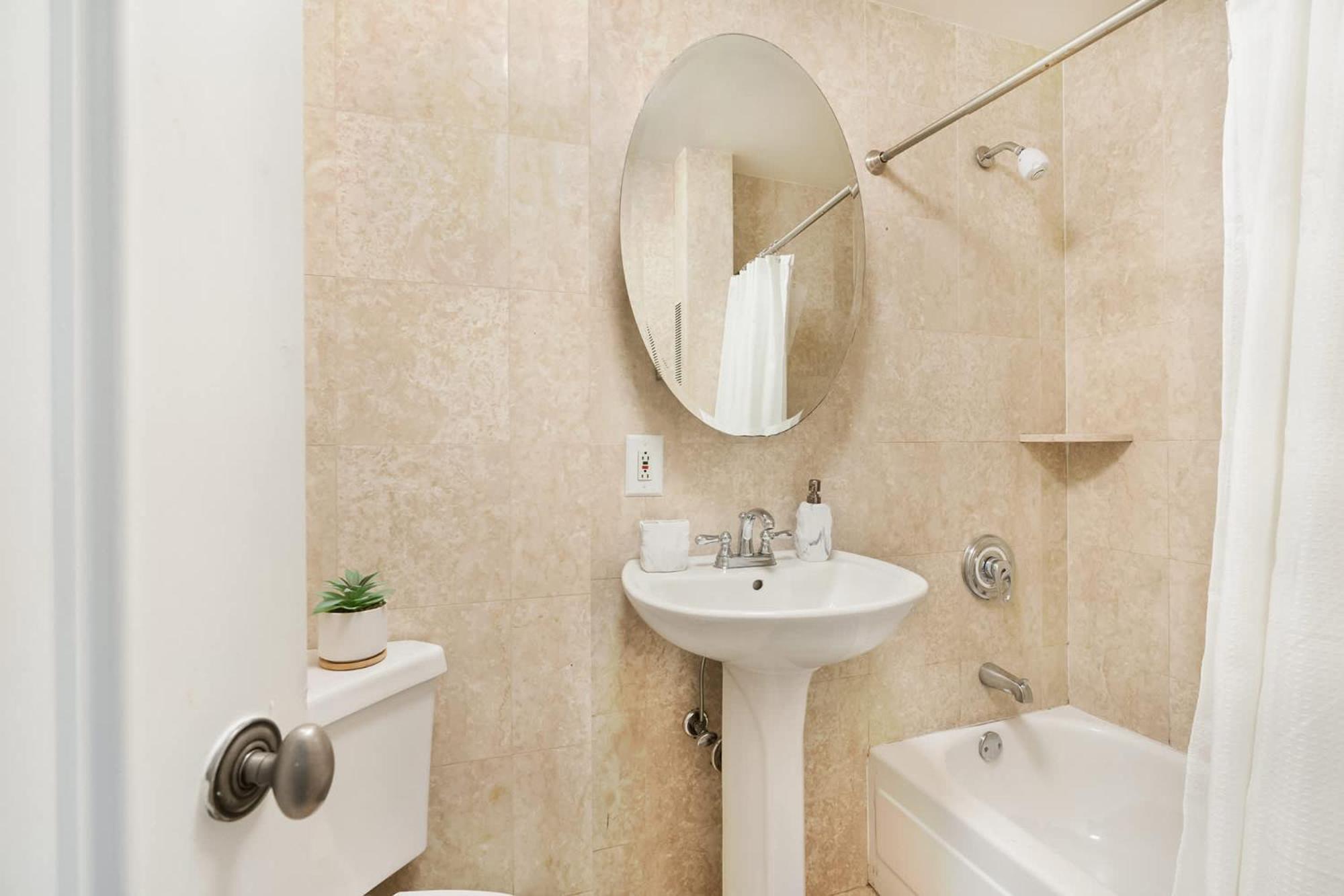 73-320 New 1br 1bth Uws Doorman Gym Pangsapuri New York